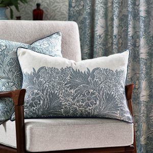 Morris & Co Marigold Cushion – Indigo, 40 x 60cm