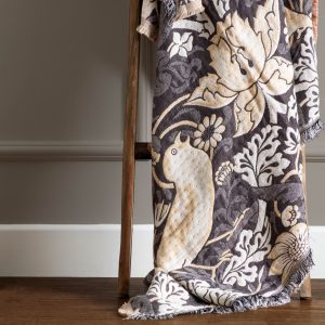 Morris & Co Strawberry Thief Throw – Biscuit, 140 x 170cm